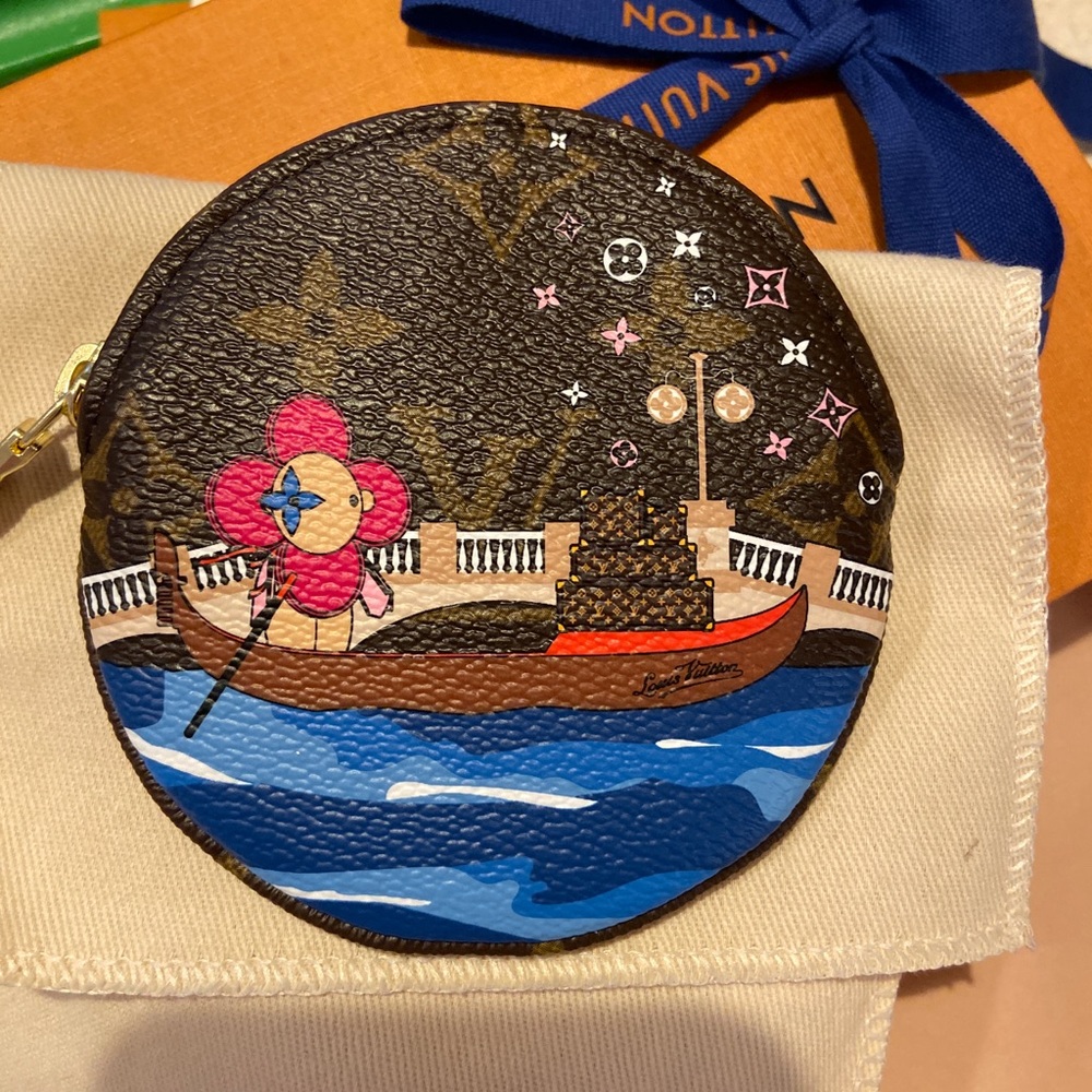 Authentic LV coin purse